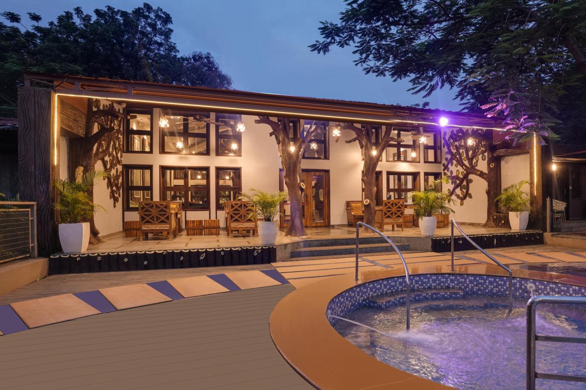 Club Mahindra Netrang Hotell Eksteriør bilde